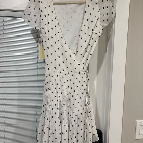 Aritzia Wilfred Beauline Polka Dot Wrap Dress - Picture 3 of 4